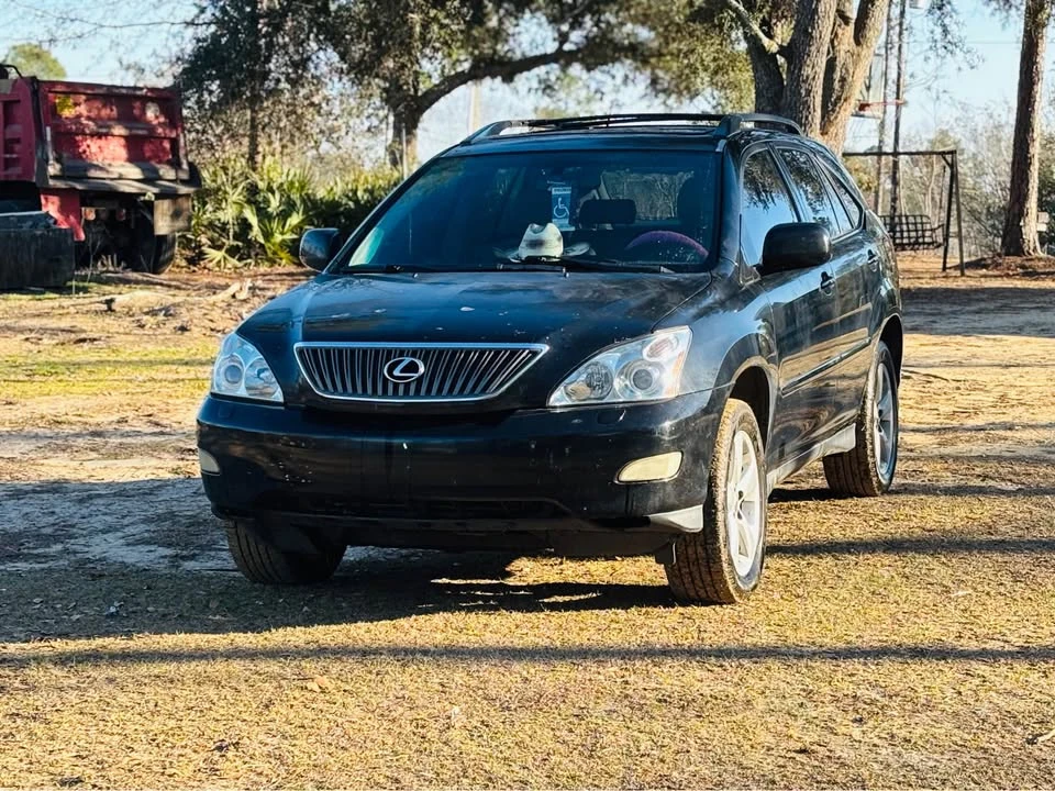 2004 Lexus RX 2nd Gen - Image 2 of 10