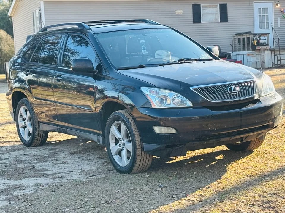 2004 Lexus RX 2nd Gen - Image 4 of 10