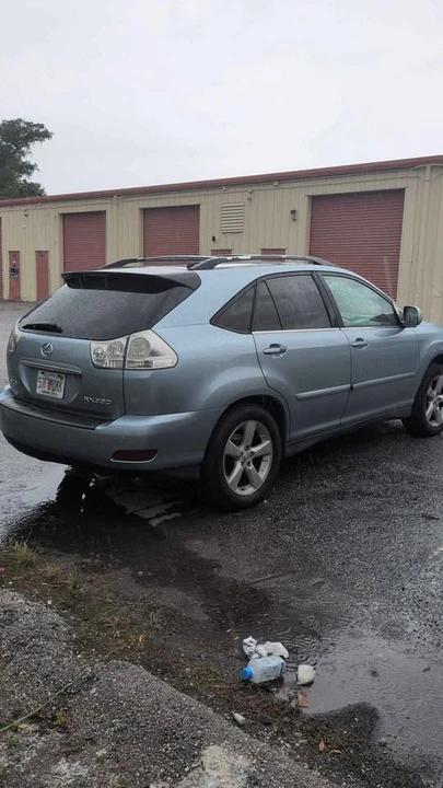 2004 Lexus RX 2nd Gen - Image 4 of 4