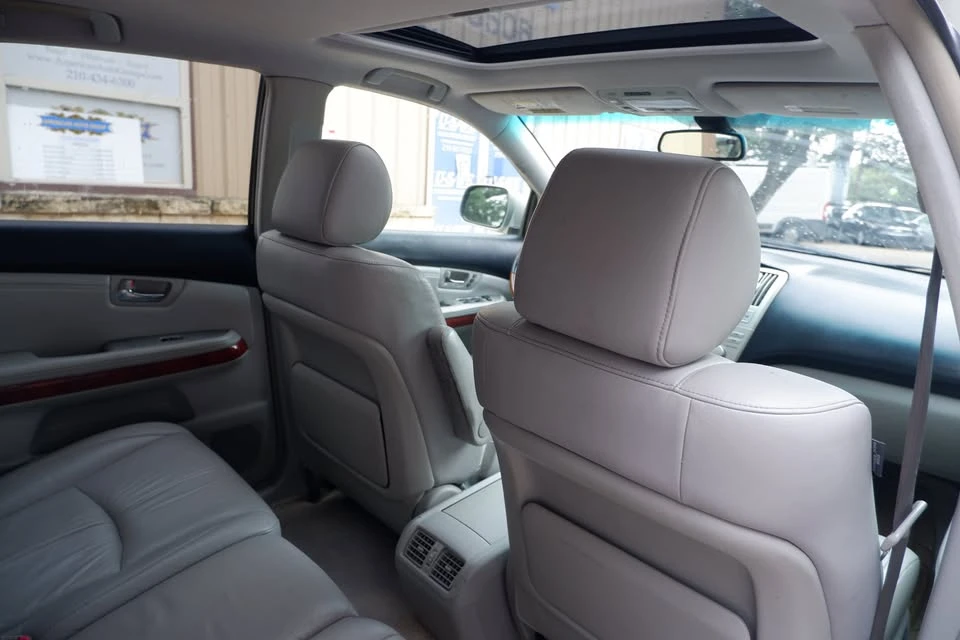 2004 Lexus RX 2nd Gen - Image 19 of 19