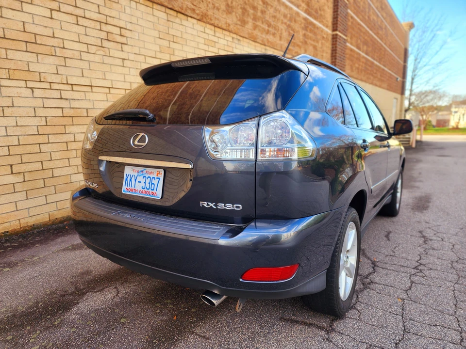 2004 Lexus RX 2nd Gen - Image 29 of 31
