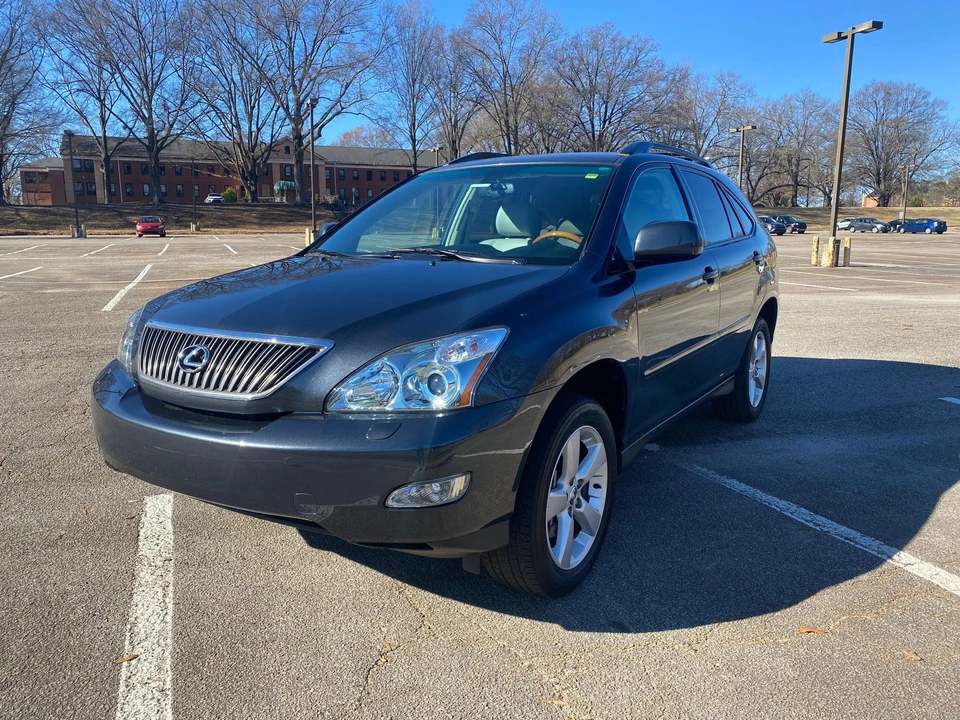 2004 Lexus RX 2nd Gen - Image 13 of 31