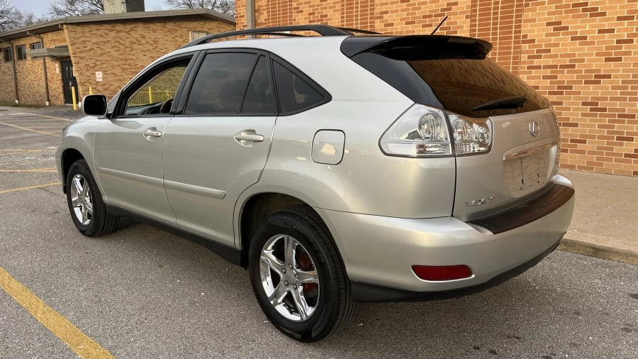 2004 Lexus RX 2nd Gen - Image 3 of 9