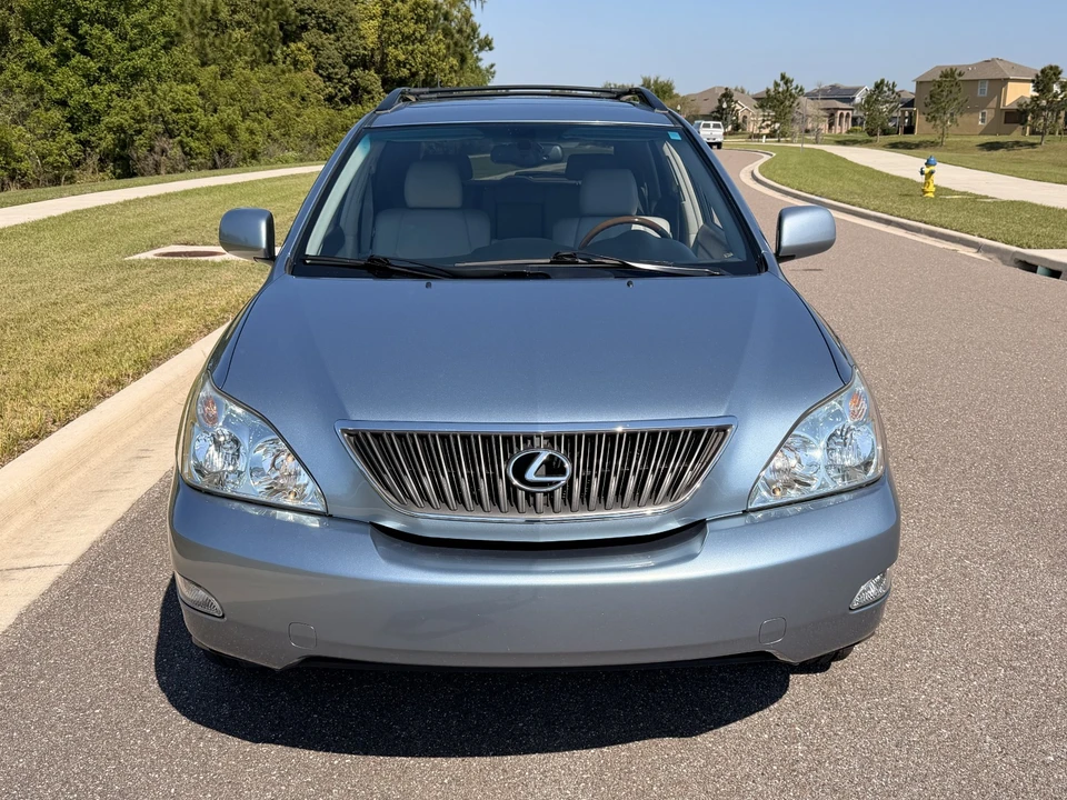 2004 Lexus RX 2nd Gen - Image 8 of 21