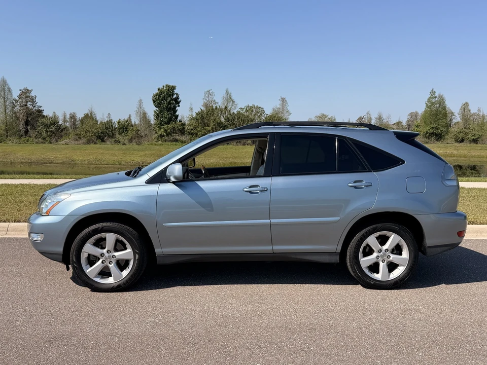 2004 Lexus RX 2nd Gen - Image 2 of 21