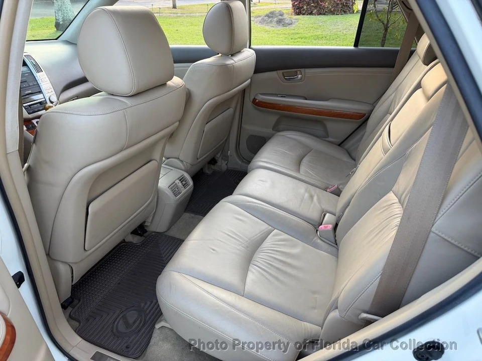 2004 Lexus RX 2nd Gen - Image 9 of 12