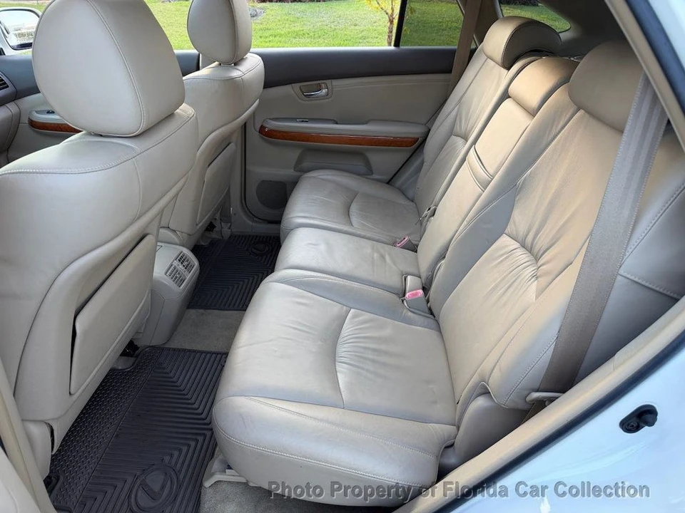 2004 Lexus RX 2nd Gen - Image 10 of 12