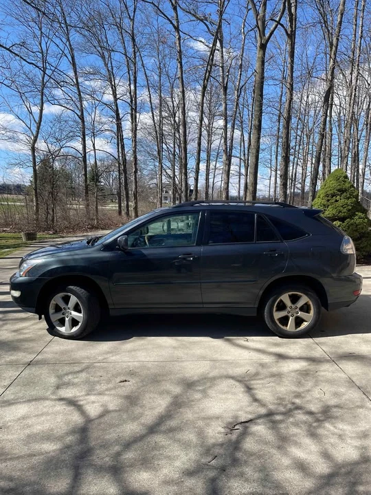 2004 Lexus RX 2nd Gen - Image 6 of 10