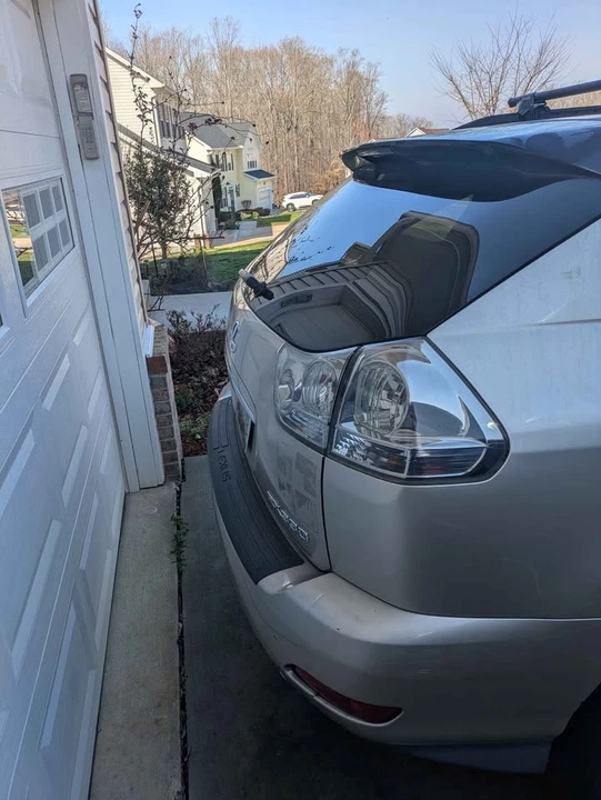 2004 Lexus RX 2nd Gen - Image 7 of 10