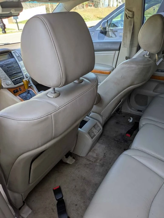2004 Lexus RX 2nd Gen - Image 6 of 10