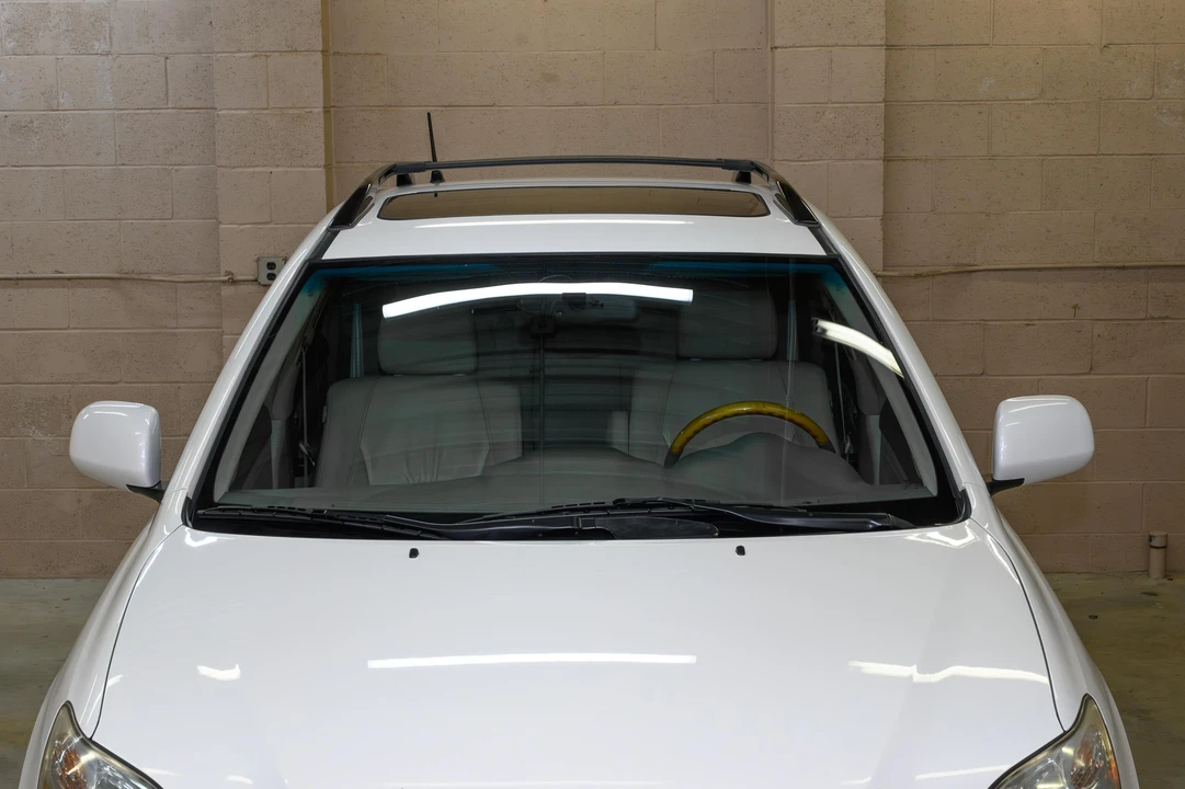 2004 Lexus RX 2nd Gen - Image 29 of 31