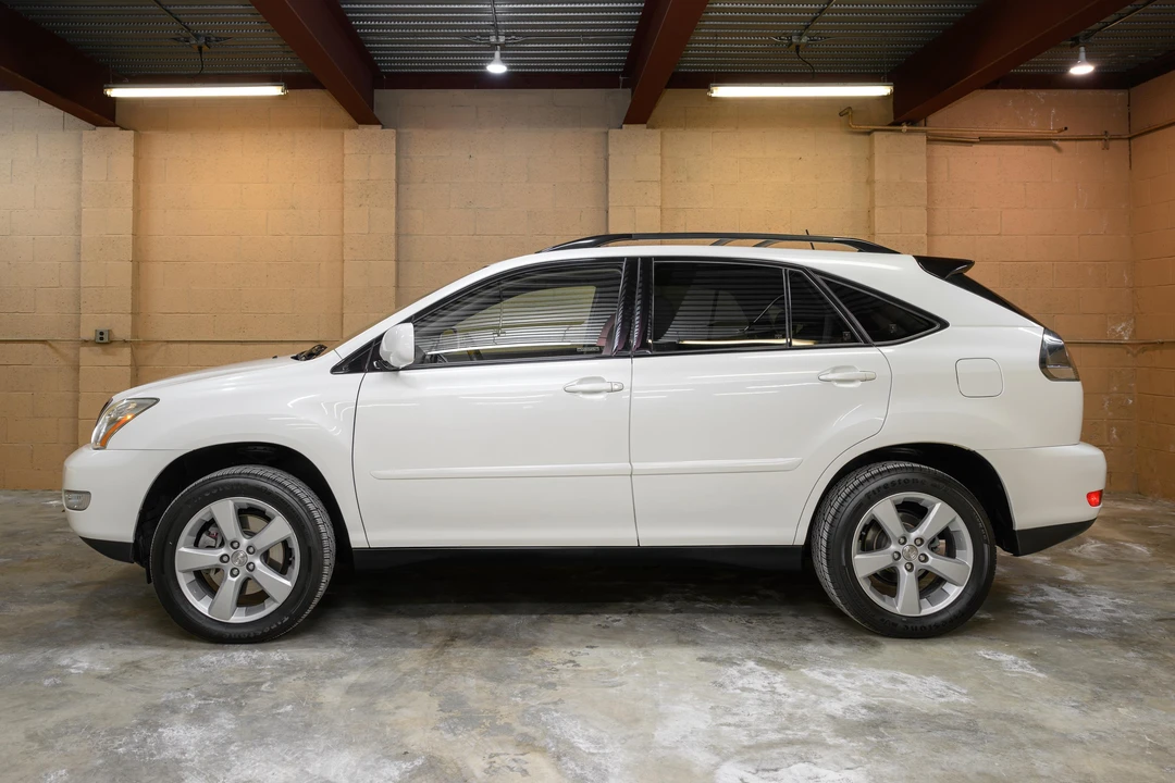 2004 Lexus RX 2nd Gen - Image 11 of 31