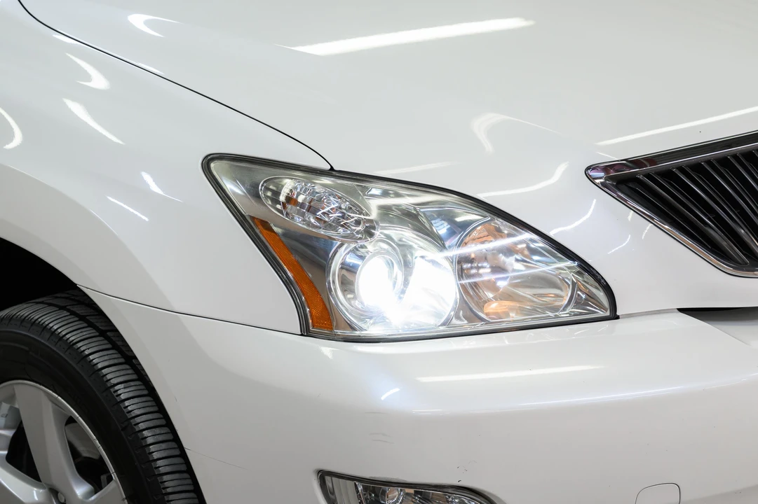 2004 Lexus RX 2nd Gen - Image 25 of 31