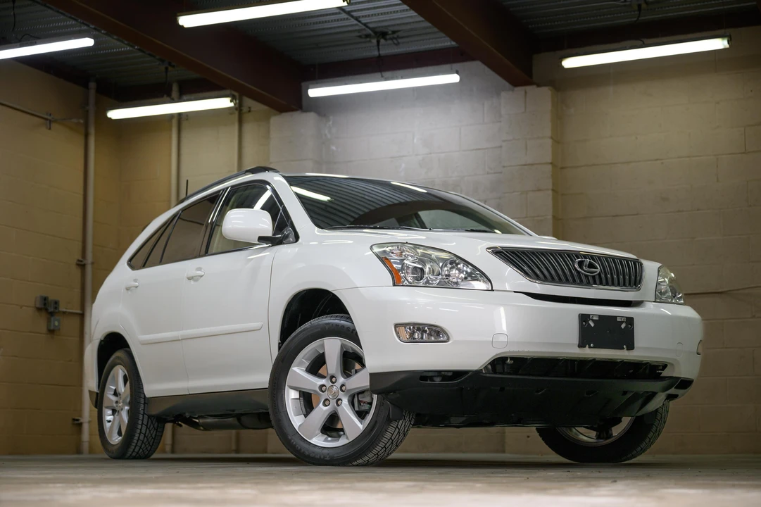 2004 Lexus RX 2nd Gen - Image 18 of 31