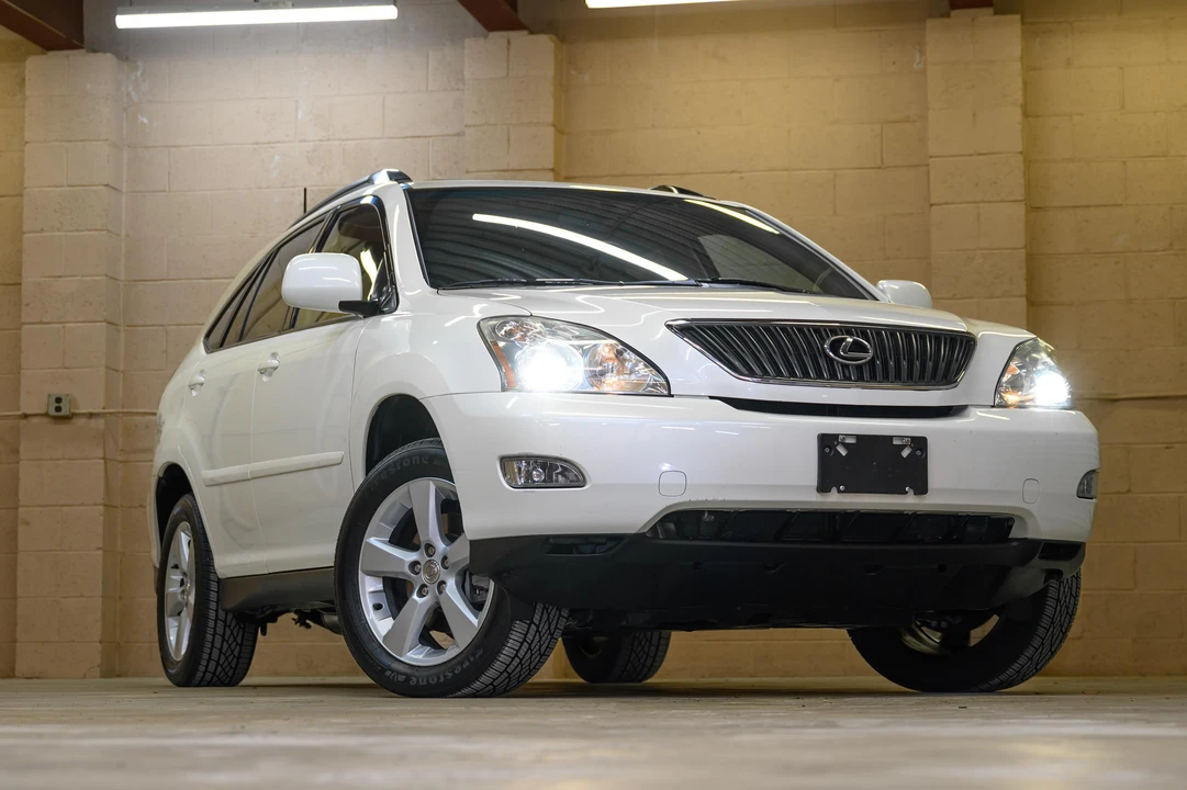 2004 Lexus RX 2nd Gen - Image 21 of 31