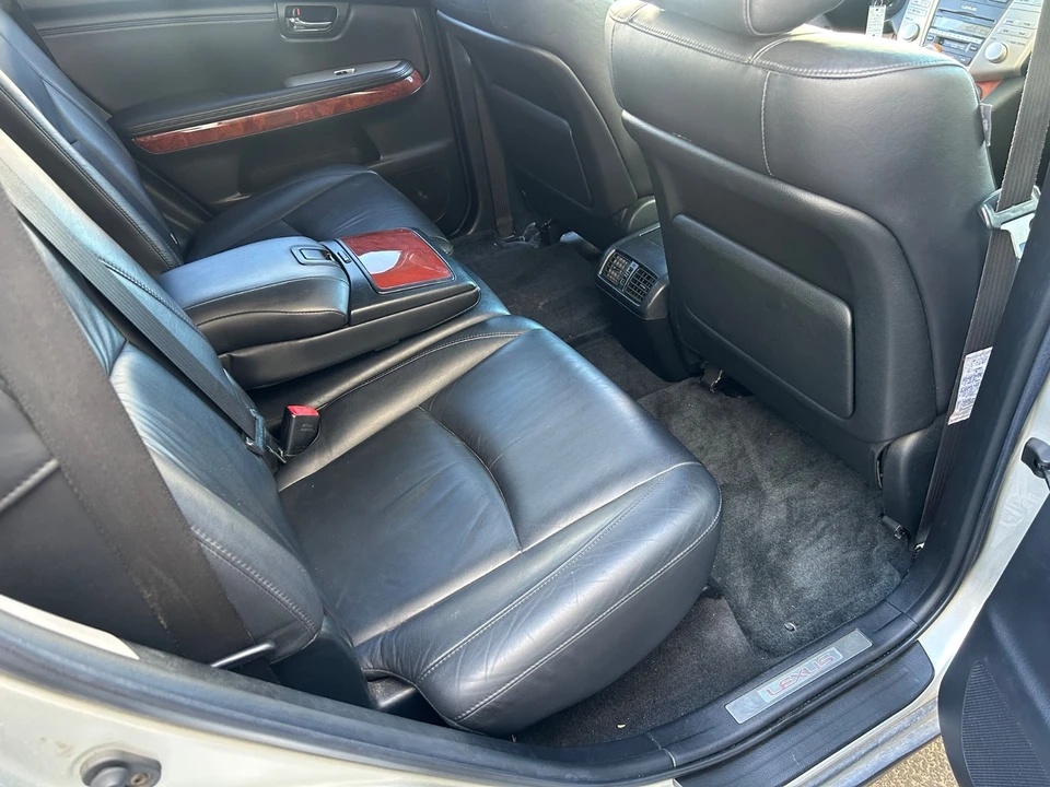 2004 Lexus RX 2nd Gen - Image 12 of 19