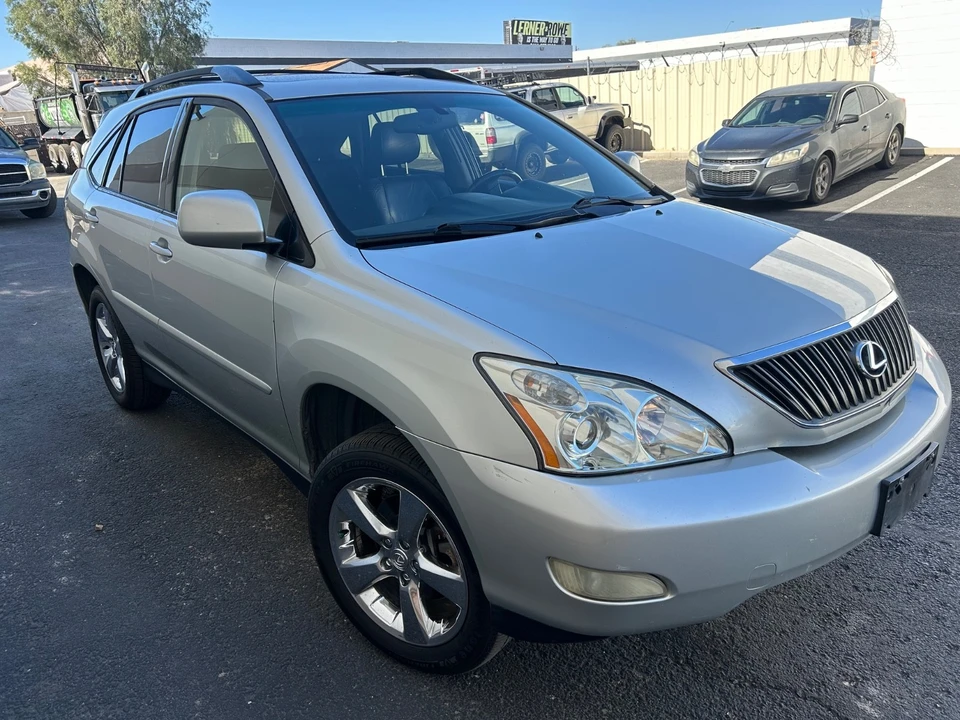 2004 Lexus RX 2nd Gen - Image 2 of 19