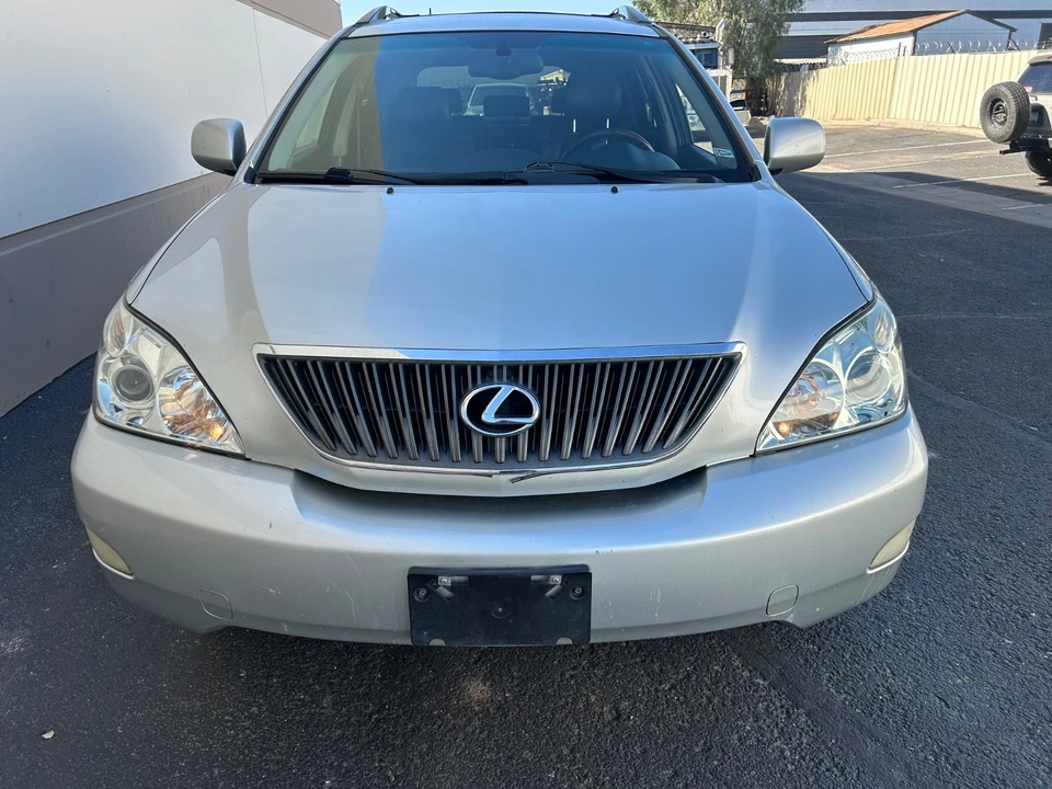 2004 Lexus RX 2nd Gen - Image 6 of 19