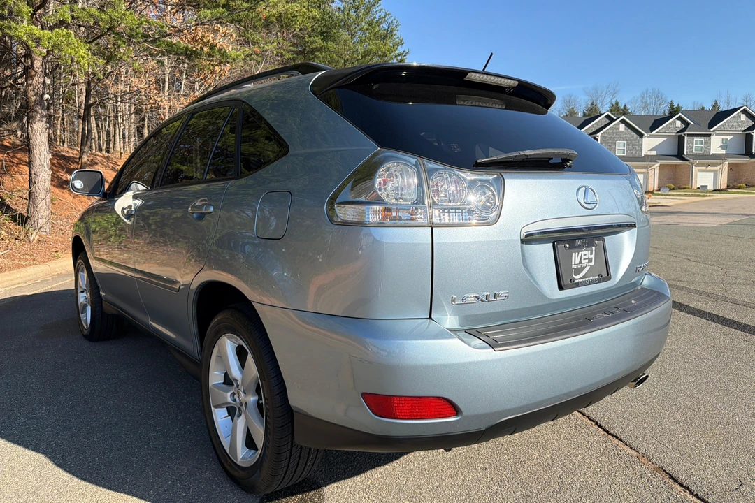 2004 Lexus RX 2nd Gen - Image 4 of 31