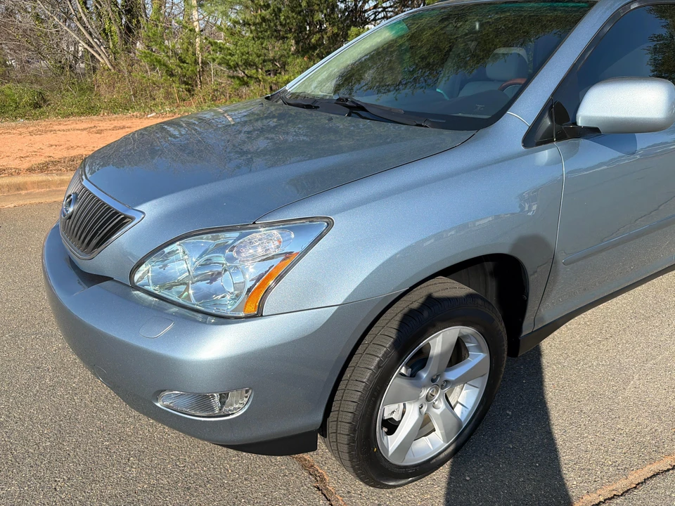 2004 Lexus RX 2nd Gen - Image 14 of 31