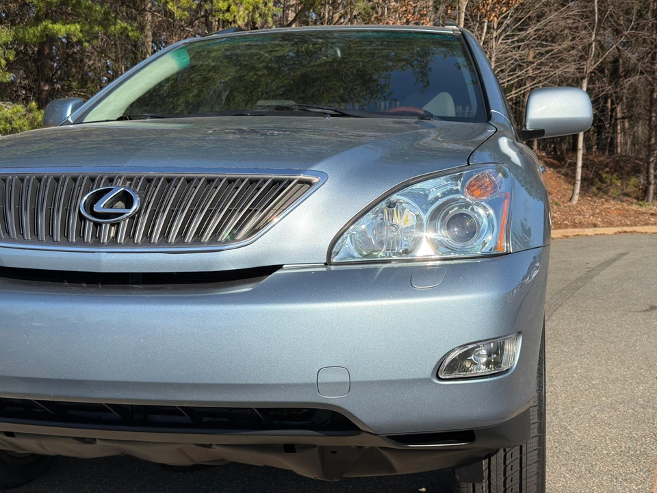 2004 Lexus RX 2nd Gen - Image 13 of 31