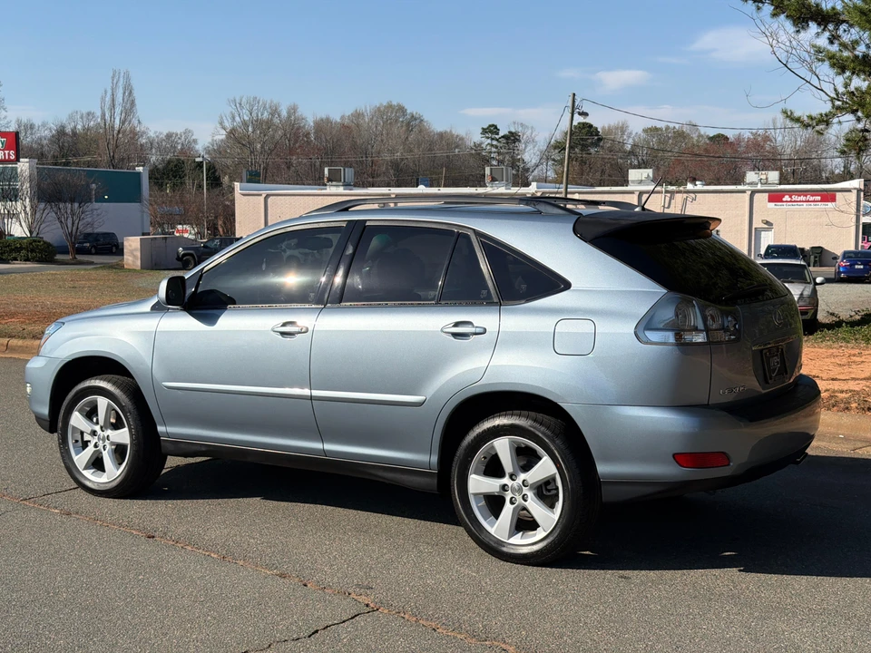 2004 Lexus RX 2nd Gen - Image 9 of 31