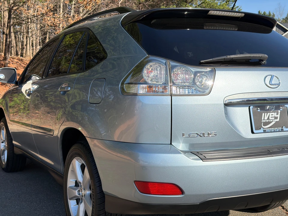 2004 Lexus RX 2nd Gen - Image 18 of 31