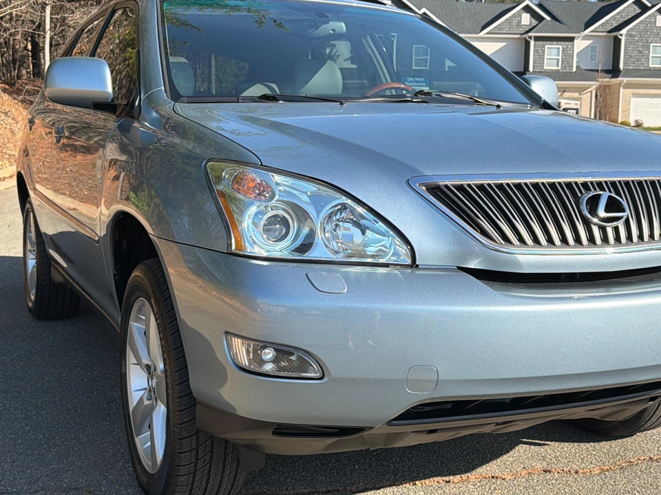 2004 Lexus RX 2nd Gen - Image 12 of 31