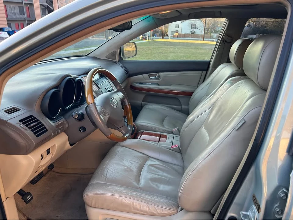 2004 Lexus RX 2nd Gen - Image 5 of 5