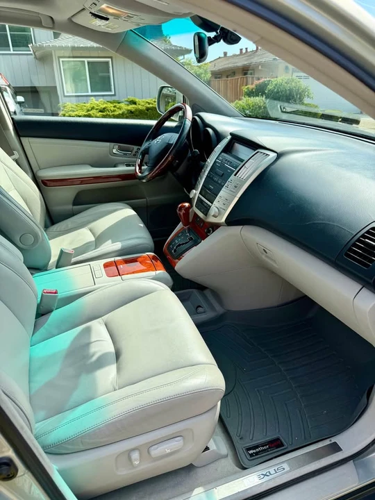 2004 Lexus RX 2nd Gen - Image 10 of 10