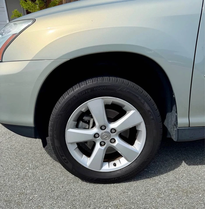 2004 Lexus RX 2nd Gen - Image 6 of 10