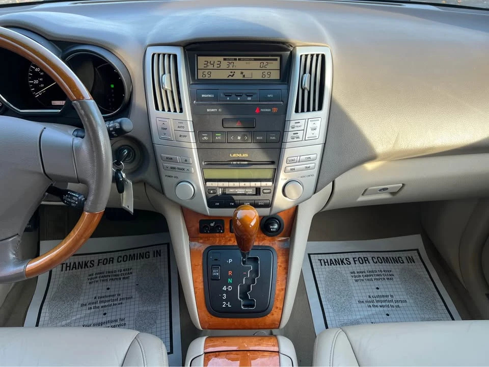 2004 Lexus RX 2nd Gen - Image 15 of 20