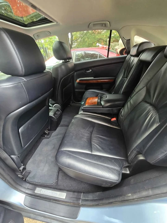 2004 Lexus RX 2nd Gen - Image 2 of 15