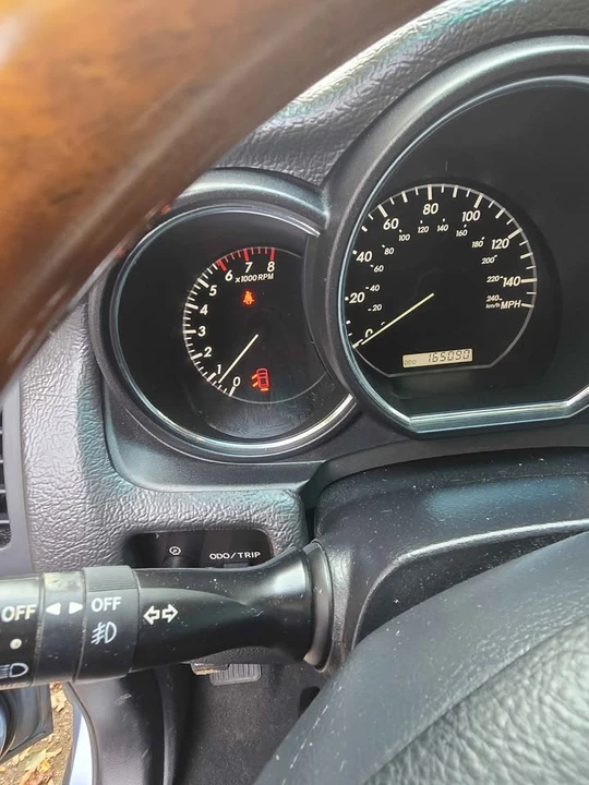 2004 Lexus RX 2nd Gen - Image 7 of 15