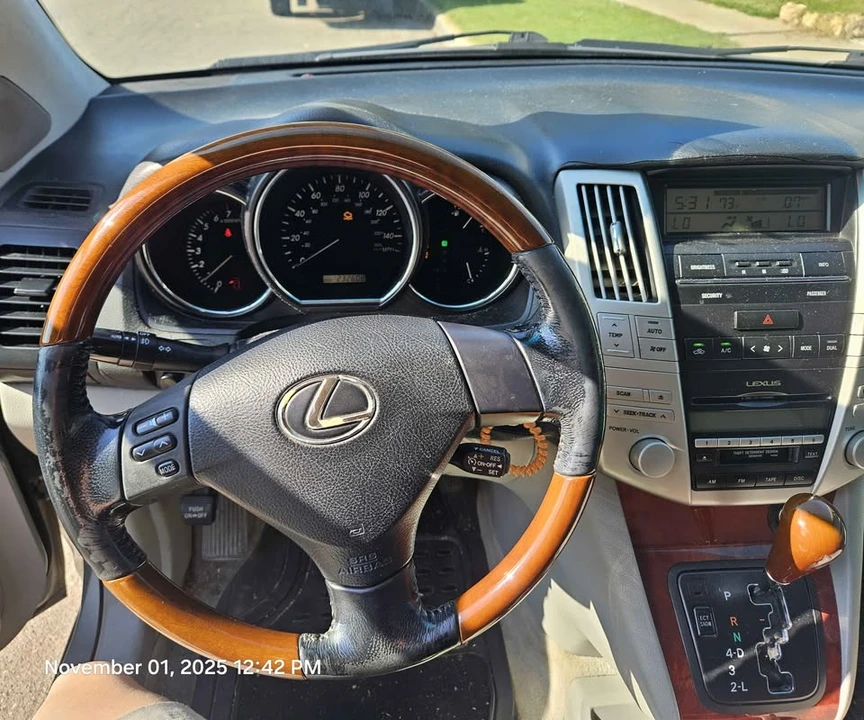 2004 Lexus RX 2nd Gen - Image 8 of 10