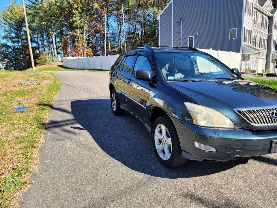2004 Lexus RX 2nd Gen - Image 2 of 8