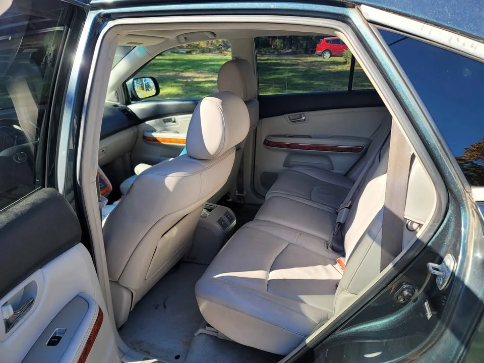 2004 Lexus RX 2nd Gen - Image 7 of 8