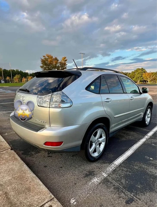 2004 Lexus RX 2nd Gen - Image 5 of 16
