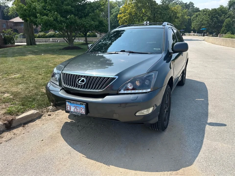 2004 Lexus RX 2nd Gen - Image 4 of 4