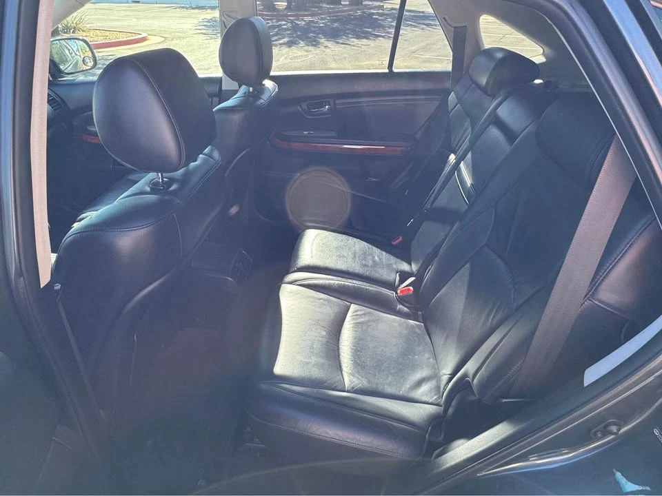 2004 Lexus RX 2nd Gen - Image 11 of 17