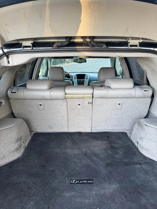 2004 Lexus RX 2nd Gen - Image 8 of 9