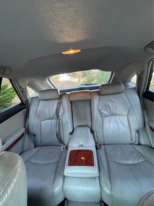 2004 Lexus RX 2nd Gen - Image 6 of 9