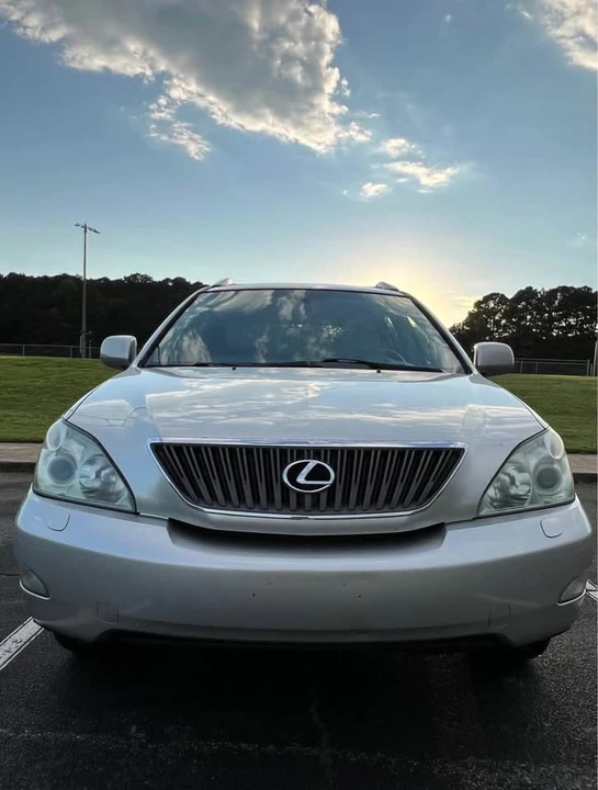 2004 Lexus RX 2nd Gen - Image 2 of 16