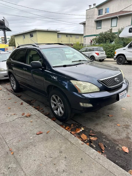 2004 Lexus RX 2nd Gen - Image 3 of 3