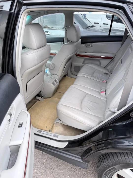2004 Lexus RX 2nd Gen - Image 12 of 12