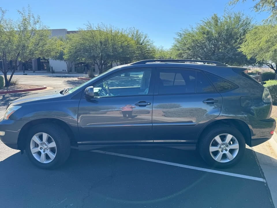 2004 Lexus RX 2nd Gen - Image 9 of 17