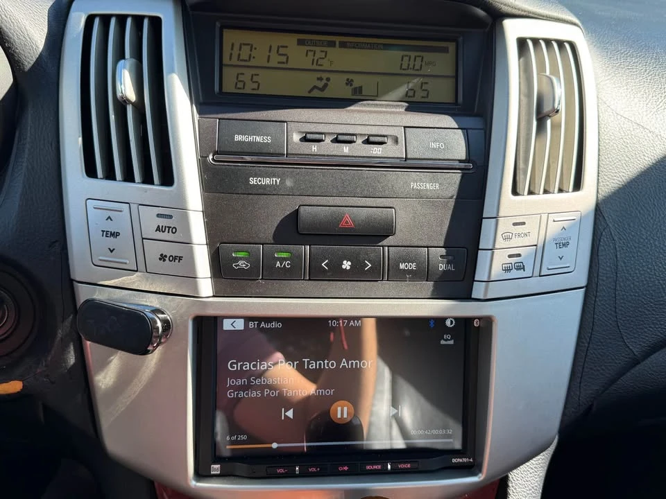2004 Lexus RX 2nd Gen - Image 17 of 17