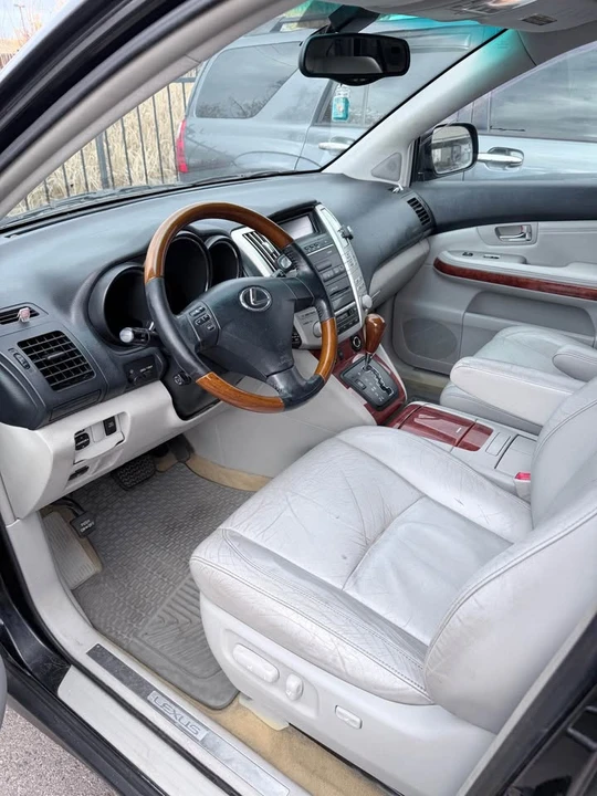 2004 Lexus RX 2nd Gen - Image 11 of 12