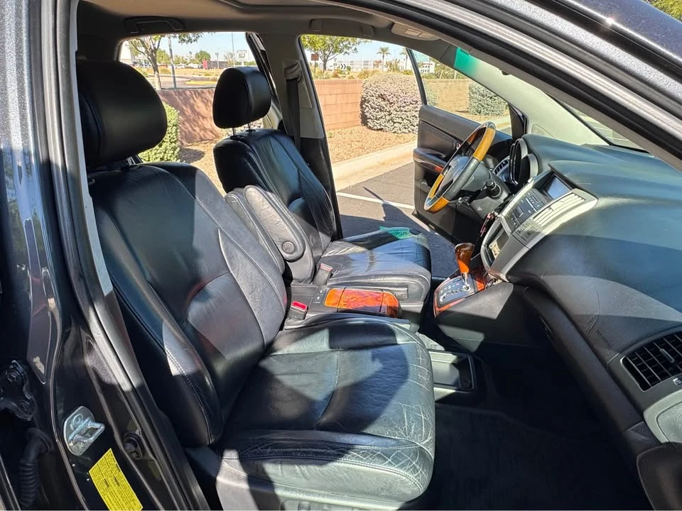 2004 Lexus RX 2nd Gen - Image 14 of 17