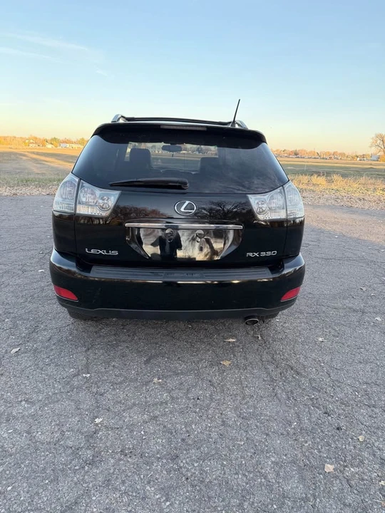 2004 Lexus RX 2nd Gen - Image 6 of 12